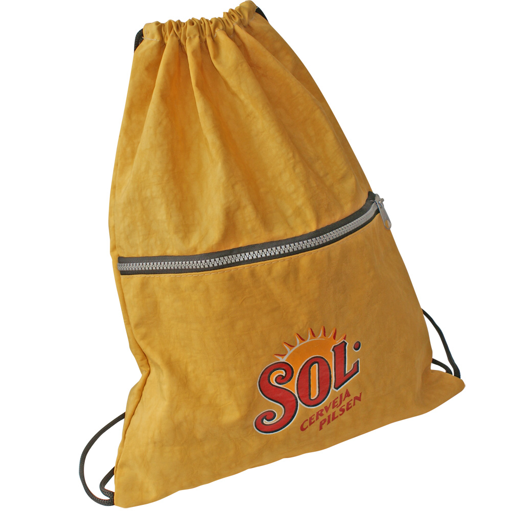 MOCHILA TIPO SACO COM BOLSO FRONTAL E ZÍPER TRATOR