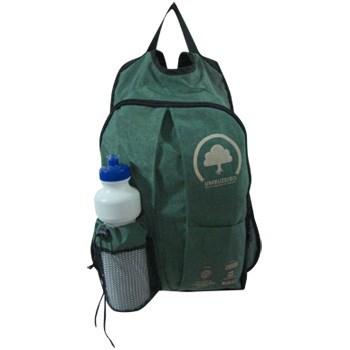 MOCHILA EM NYLON AMASSADO COM PORTA SQUEEZE